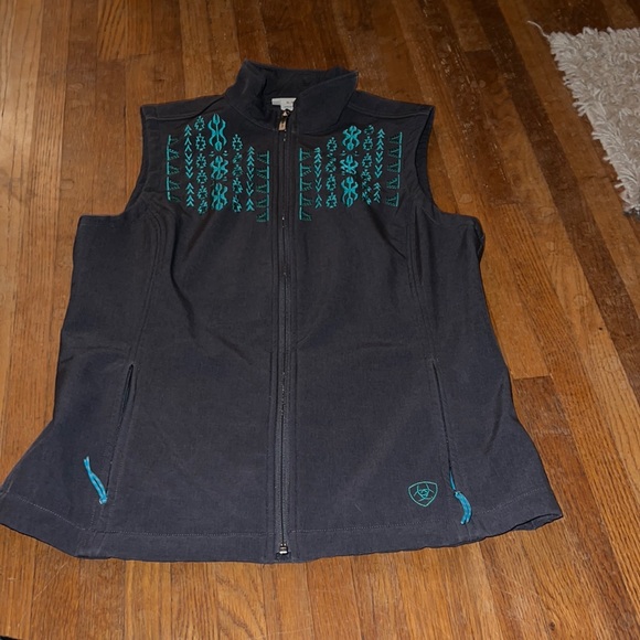 Ariat Vest - Picture 1 of 3